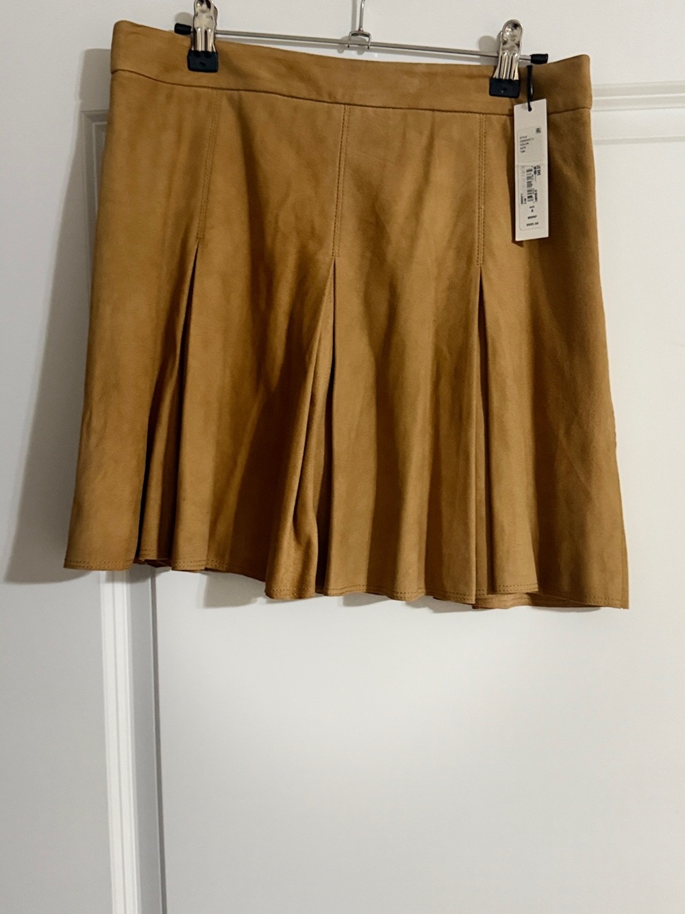 Alice + Olivia Tan Suede Pleated A-Line Skirt MSRP $895